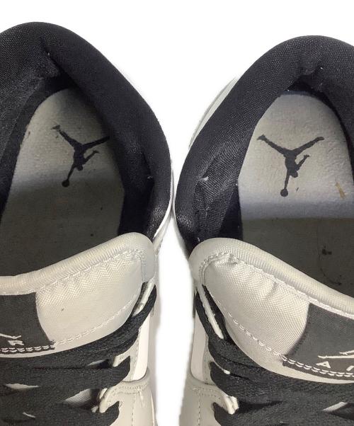 NIKE（ナイキ）NIKE (ナイキ) AIR JORDAN 1 MID ホワイト×グレー サイズ:26cmの古着・服飾アイテム
