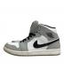 NIKE (ナイキ) AIR JORDAN 1 MID ホワイト×グレー サイズ:26cm：9000円