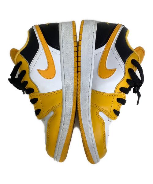 NIKE（ナイキ）NIKE (ナイキ) スニーカー ホワイト×イエロー サイズ:23.5の古着・服飾アイテム