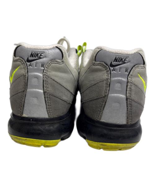 NIKE（ナイキ）NIKE (ナイキ) スニーカー グレー×グリーン サイズ:27.5の古着・服飾アイテム