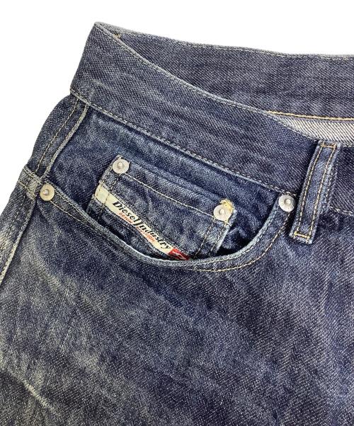 DIESEL（ディーゼル）DIESEL (ディーゼル) デニムパンツ インディゴ サイズ:33の古着・服飾アイテム