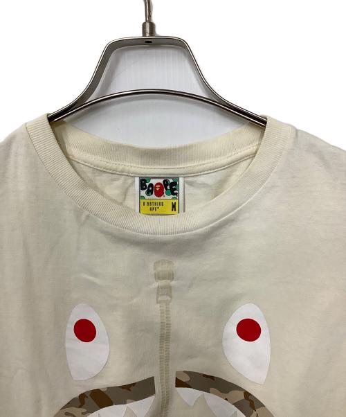 BAPE BY A BATHING APE（ベイプバイアベイシングエイプ）BAPE BY A BATHING APE (ベイプバイアベイシングエイプ) 半袖カットソー ホワイト サイズ:Mの古着・服飾アイテム