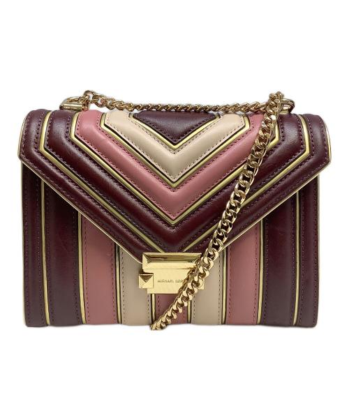 MICHAEL KORS（マイケルコース）MICHAEL KORS (マイケルコース) ホイットニーキルテッド チェーン ショルダーバッグ ボルドー×ピンクの古着・服飾アイテム