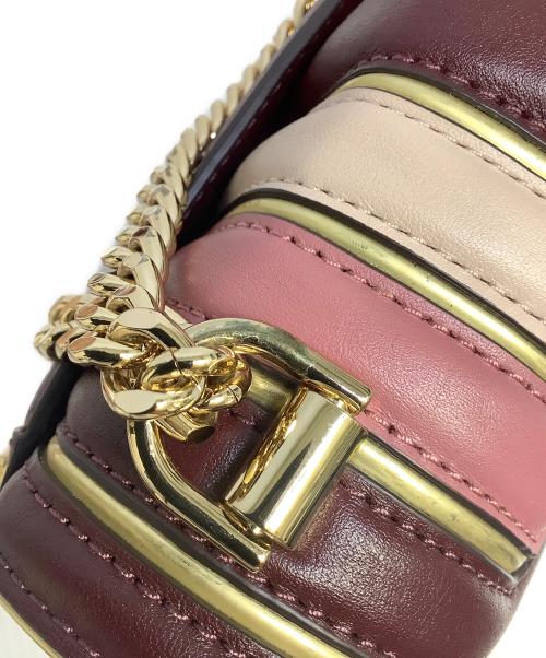 MICHAEL KORS（マイケルコース）MICHAEL KORS (マイケルコース) ホイットニーキルテッド チェーン ショルダーバッグ ボルドー×ピンクの古着・服飾アイテム