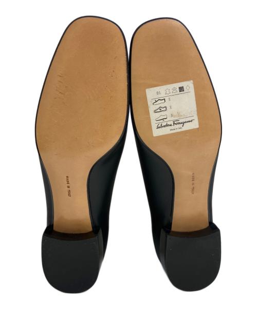 Salvatore Ferragamo（サルヴァトーレ フェラガモ）Salvatore Ferragamo (サルヴァトーレ フェラガモ) フラットシューズ ブラック サイズ:5の古着・服飾アイテム