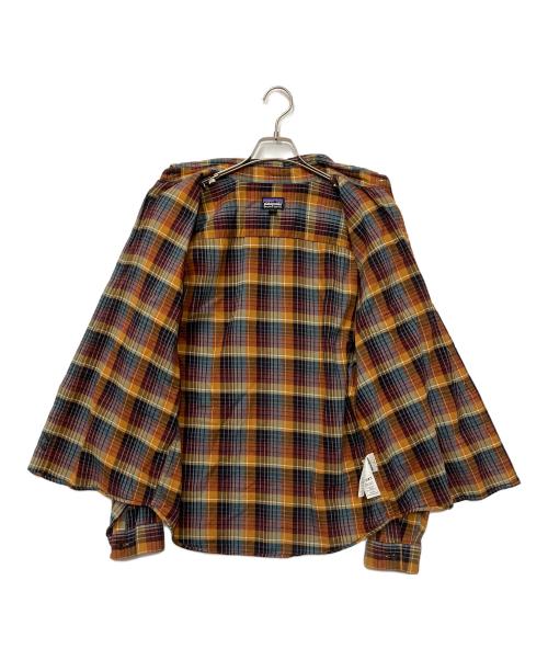 Patagonia（パタゴニア）Patagonia (パタゴニア) 長袖シャツ ベージュ サイズ:Sの古着・服飾アイテム
