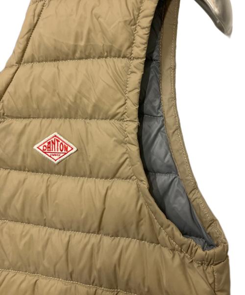 DANTON（ダントン）DANTON (ダントン) Vネック インナーダウンベスト ベージュ サイズ:36の古着・服飾アイテム