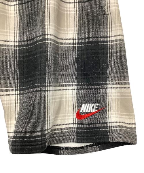 NIKE（ナイキ）NIKE (ナイキ) Supreme (シュプリーム) スウェットハーフパンツ ブラック×ホワイト サイズ:Mの古着・服飾アイテム