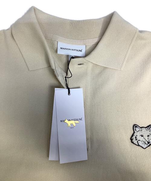 maison kitsune（メゾンキツネ）maison kitsune (メゾンキツネ) ポロシャツ ベージュ サイズ:XSの古着・服飾アイテム