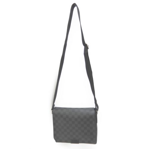 LOUIS VUITTON（ルイ ヴィトン）LOUIS VUITTON (ルイヴィトン) ディストリクトPM サイズ:PM ダミエ・グラフィット N41260 FL5124の古着・服飾アイテム