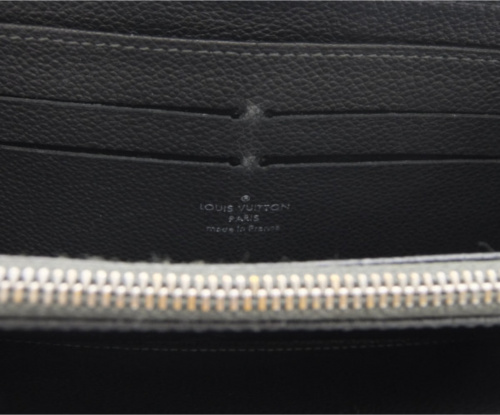 LOUIS VUITTON（ルイ ヴィトン）LOUIS VUITTON (ルイヴィトン) ジッピーウォレット ブラック サイズ:- モノグラム・アンプラント M61442 SP3195の古着・服飾アイテム