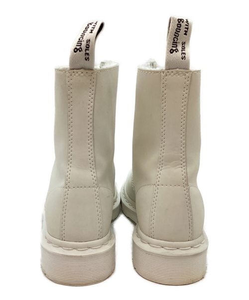 Dr.Martens（ドクターマーチン）Dr.Martens (ドクターマーチン) 8ホールブーツ ホワイト サイズ:US5の古着・服飾アイテム