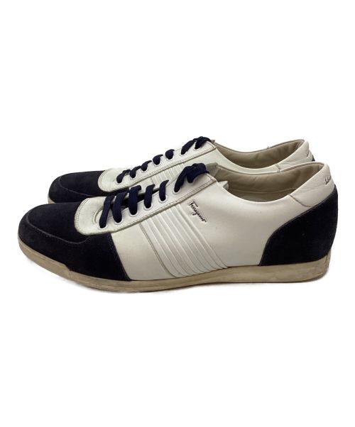 Ferragamo（フェラガモ）Ferragamo (フェラガモ) レザースニーカー ネイビー×ホワイト サイズ:9の古着・服飾アイテム