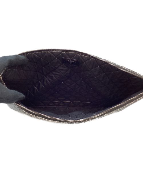 CHANEL（シャネル）CHANEL (シャネル) クラッチバッグ グレーの古着・服飾アイテム
