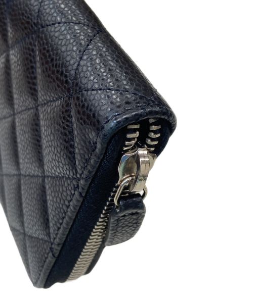 CHANEL（シャネル）CHANEL (シャネル) ラウンドファスナー財布 ブラックの古着・服飾アイテム