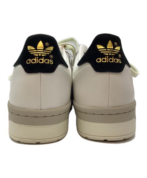 adidas（アディダス）adidas (アディダス) ライバルリー 86 ロー ホワイト×ブラック サイズ:27.5 未使用品の古着・服飾アイテム