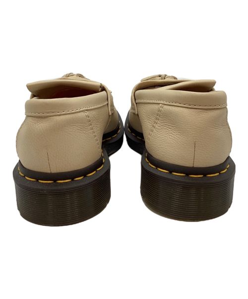 Dr.Martens（ドクターマーチン）Dr.Martens (ドクターマーチン) タッセルローファー ベージュ サイズ:US5の古着・服飾アイテム