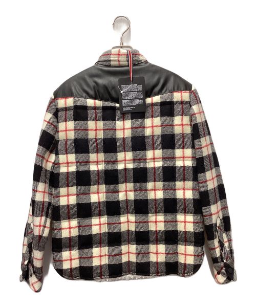 MONCLER GRENOBLE（モンクレール グルノーブル）MONCLER GRENOBLE (モンクレール グルノーブル) ダウンシャツジャケット ホワイト×ブラックの古着・服飾アイテム