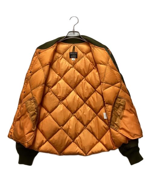 Rocky Mountain FeatherBed（ロッキーマウンテンフェザーベッド）Rocky Mountain FeatherBed (ロッキーマウンテンフェザーベッド) TODDSNYDER (トッドシュナイダー) ダウンブルゾン オリーブ サイズ:38の古着・服飾アイテム