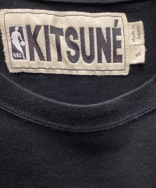 maison kitsune（メゾンキツネ）MAISON KITSUNE (メゾンキツネ) プリントTシャツ ブラック サイズ:Sの古着・服飾アイテム