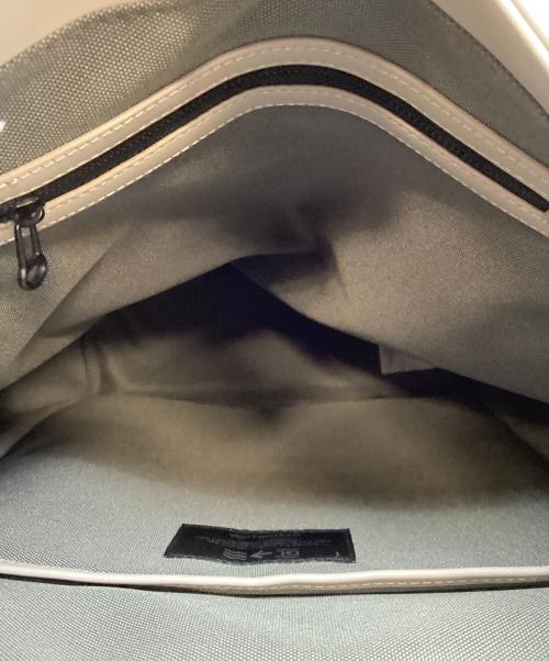 GASTON LUGA（ガストンルーガ）GASTON LUGA (ガストンルーガ) フラップバックパック グレーの古着・服飾アイテム