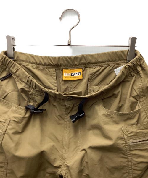 GRIP SWANY（グリップスワニー）GRIP SWANY (グリップスワニー) ナイロンパンツ ベージュ サイズ:Mの古着・服飾アイテム