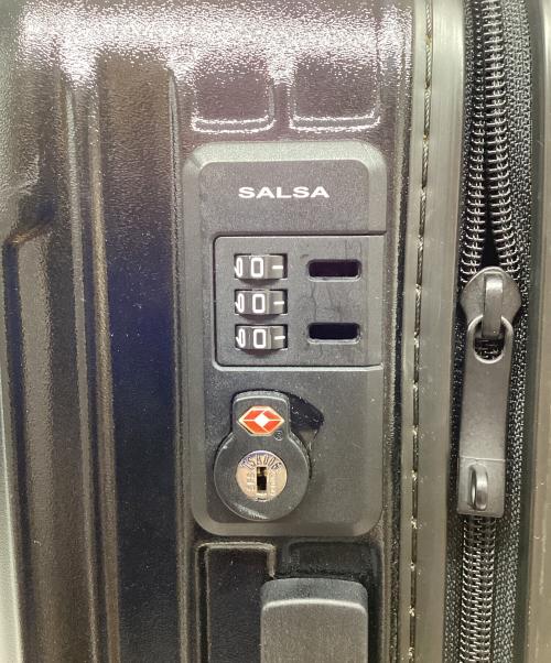 RIMOWA（リモワ）RIMOWA (リモワ) スーツケース ブラックの古着・服飾アイテム