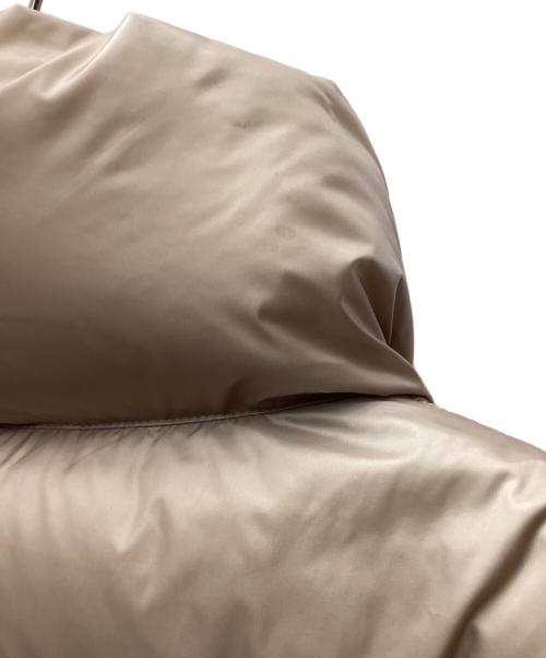 MONCLER（モンクレール）MONCLER (モンクレール) ダウンジャケット ベージュの古着・服飾アイテム