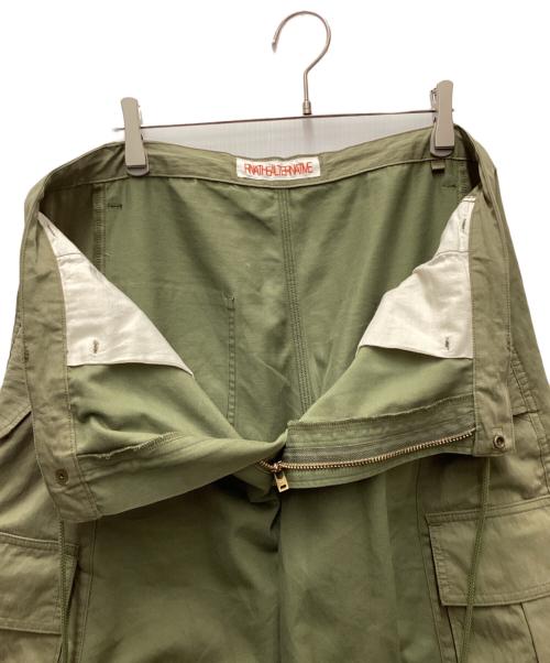 RNA（アールエヌエー）RNA (アールエヌエー) ワークミリタリーリメイクパンツ グリーン サイズ:Mの古着・服飾アイテム