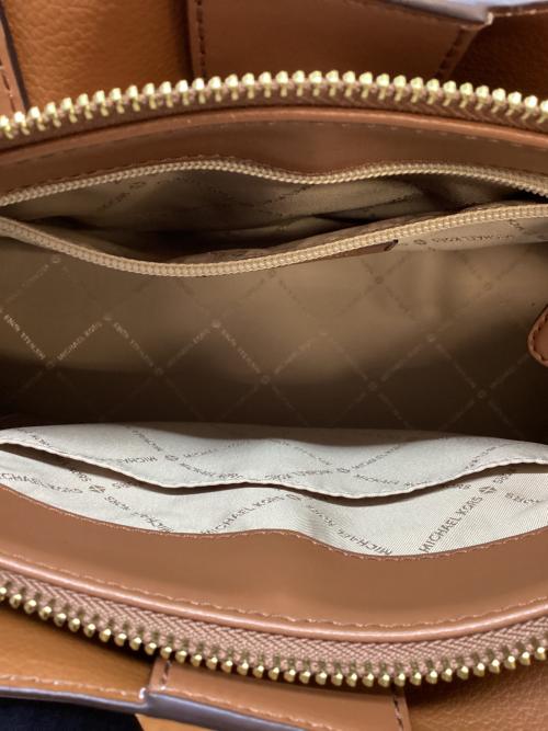 MICHAEL KORS（マイケル・コース）MICHAEL KORS (マイケルコース) ハンドバッグ ホワイト×ブラウンの古着・服飾アイテム