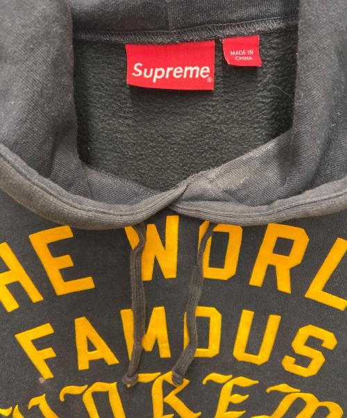 SUPREME（シュプリーム）Supreme (シュプリーム) プルオーバーパーカー/Team Flocked Hooded Sweatshirt 23SS  ブラック×イエロー サイズ:Mの古着・服飾アイテム