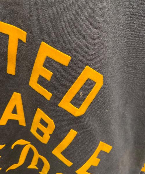 SUPREME（シュプリーム）Supreme (シュプリーム) プルオーバーパーカー/Team Flocked Hooded Sweatshirt 23SS  ブラック×イエロー サイズ:Mの古着・服飾アイテム