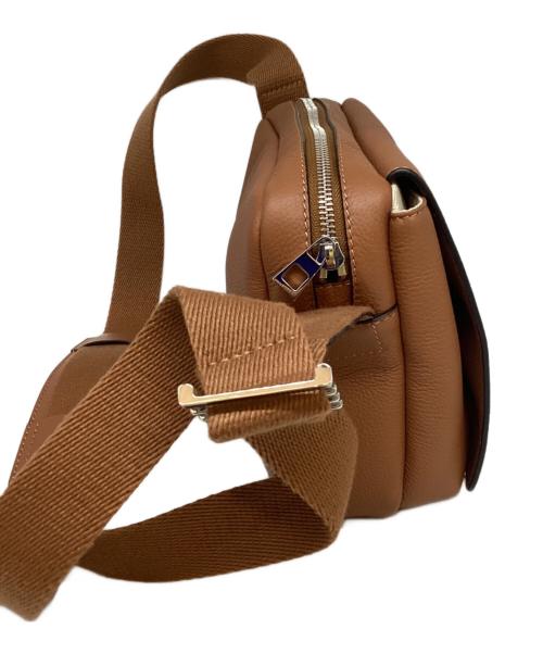 LOEWE（ロエベ）LOEWE (ロエベ) ショルダーバッグ/ミリタリーメッセンジャーバッグXS ブラウンの古着・服飾アイテム