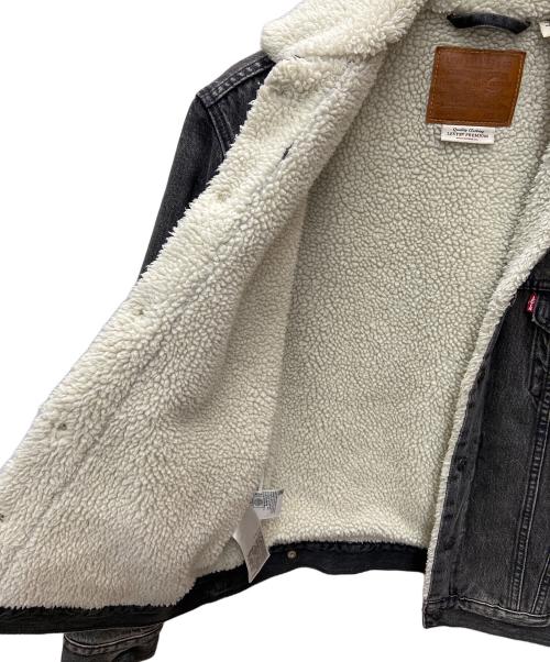 LEVI'S（リーバイス）LEVI'S (リーバイス) デニムボアトラッカージャケット ブラック サイズ:Mの古着・服飾アイテム