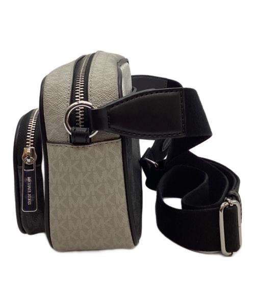 MICHAEL KORS（マイケル・コース）MICHAEL KORS (マイケル・コース) ショルダーバッグ グレー×ブラックの古着・服飾アイテム