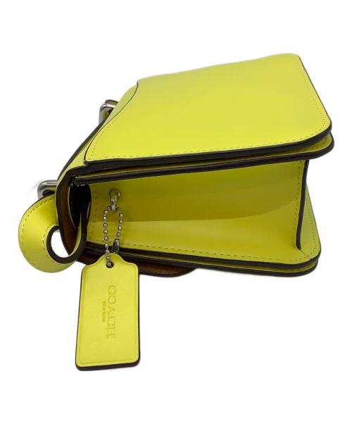 COACH（コーチ）COACH (コーチ) ショルダーバッグ/モーガンスクエアクロスボディ イエローの古着・服飾アイテム