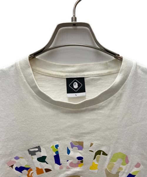 A BATHING APE（ア ベイシング エイプ）A BATHING APE (ア ベイシング エイプ) F.C.R.B. (エフシーレアルブリストル) 半袖Tシャツ ホワイト×レインボー サイズ:Lの古着・服飾アイテム