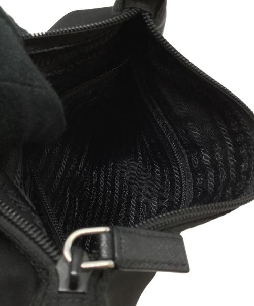 PRADA（プラダ）PRADA (プラダ) ナイロンショルダーバッグ ブラックの古着・服飾アイテム
