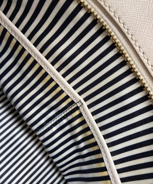 Kate Spade（ケイトスペード）Kate Spade (ケイトスペード) cameron street perforated candace ベージュの古着・服飾アイテム