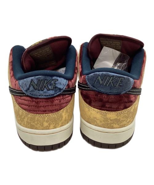 NIKE SB（ナイキエスビー）NIKE SB (ナイキエスビー) ローカットスニーカー ベージュ×レッド サイズ:US10.5の古着・服飾アイテム