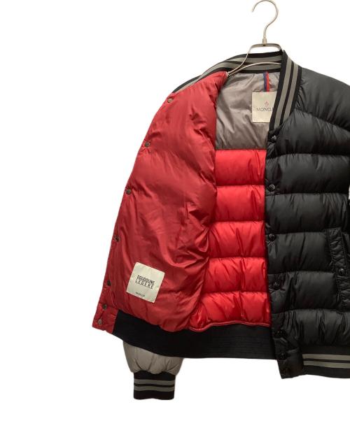 MONCLER（モンクレール）MONCLER (モンクレール) ダウンジャケット グレー×ブラック サイズ:1の古着・服飾アイテム