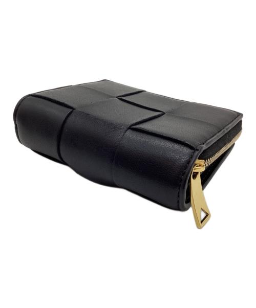 BOTTEGA VENETA（ボッテガベネタ）BOTTEGA VENETA (ボッテガベネタ) 2つ折り財布 ブラックの古着・服飾アイテム