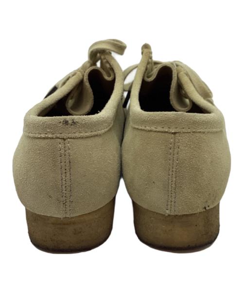 CLARKS（クラークス）CLARKS (クラークス) ワラビー ベージュ サイズ:27cmの古着・服飾アイテム