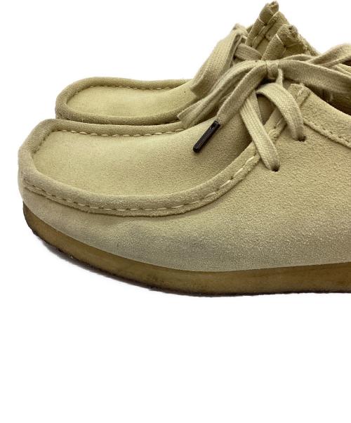 CLARKS（クラークス）CLARKS (クラークス) ワラビー ベージュ サイズ:27cmの古着・服飾アイテム
