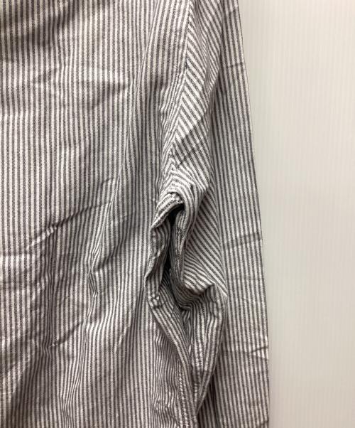 AMI Alexandre Mattiussi（アミアレクサンドルマテュッシ）AMI Alexandre Mattiussi (アミアレクサンドルマテュッシ) 長袖シャツ グレー×ホワイト サイズ:42の古着・服飾アイテム