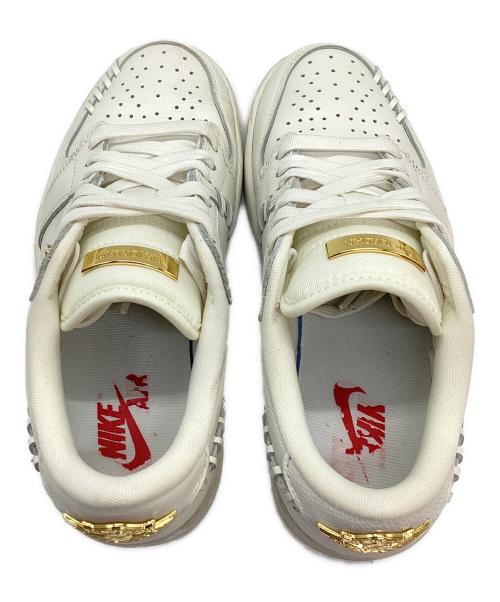 NIKE（ナイキ）NIKE (ナイキ) ローカットスニーカー ホワイト サイズ:22cmの古着・服飾アイテム