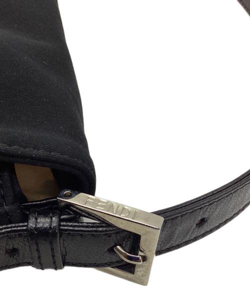 FENDI（フェンディ）FENDI (フェンディ) ショルダーバッグ ブラックの古着・服飾アイテム