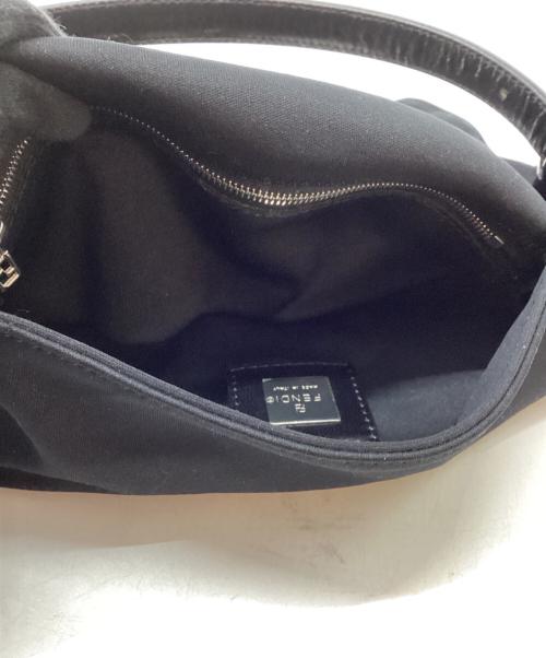 FENDI（フェンディ）FENDI (フェンディ) ショルダーバッグ ブラックの古着・服飾アイテム