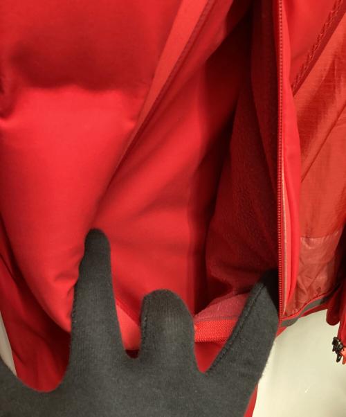 DESCENTE（デサント）DESCENTE (デサント) ダウンジャケット レッド サイズ:Lの古着・服飾アイテム