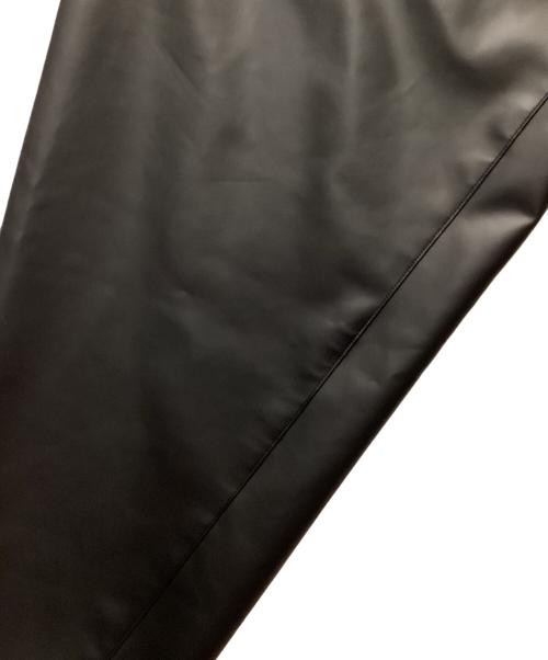 N.HOOLYWOOD（エヌ ハリウッド）N.HOOLYWOOD (エヌ ハリウッド) ストレートパンツ/1TUCK EASY TROUSERS ブラック サイズ:40の古着・服飾アイテム